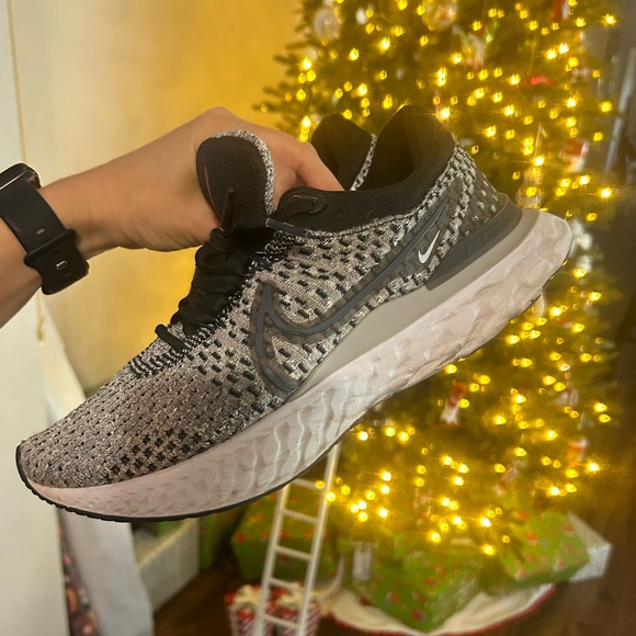 Nike Infinity React Flyknit 3 Black Grey Fog - Picture 5 of 9